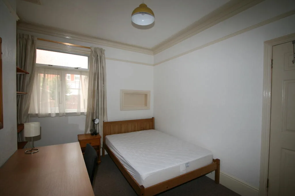 4 bedroom terraced house for rent