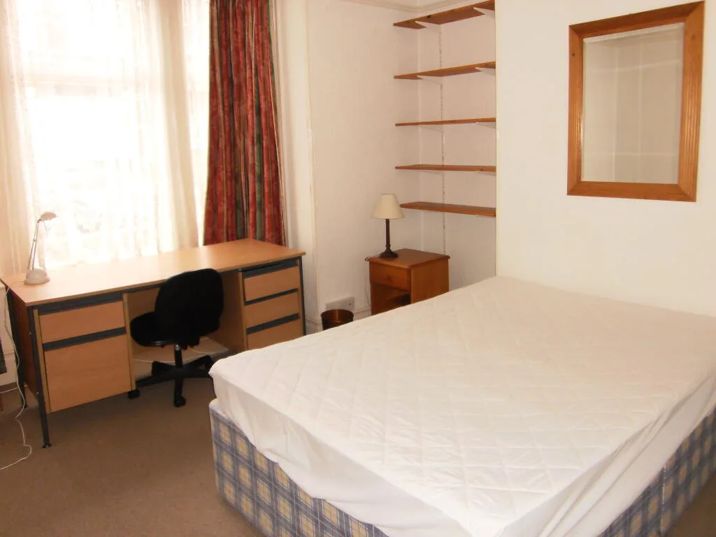 4 bedroom terraced house for rent