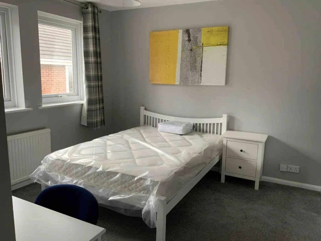 6 bedroom house for rent