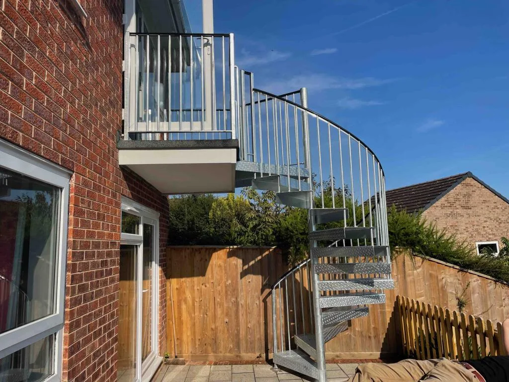 6 bedroom house for rent