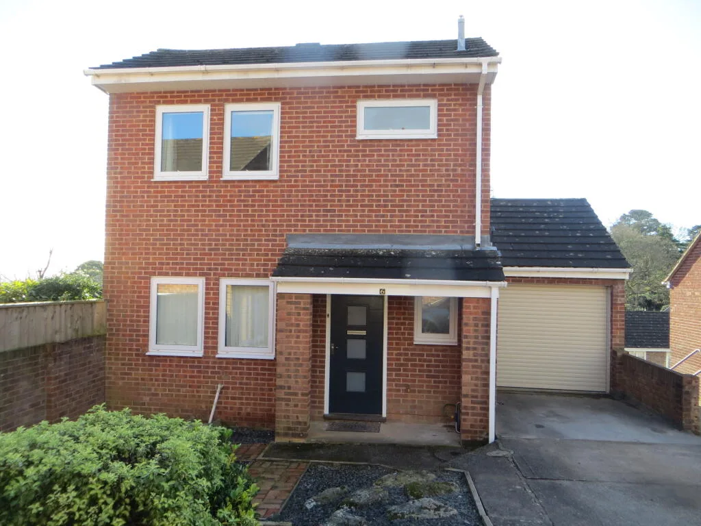 6 bedroom house for rent