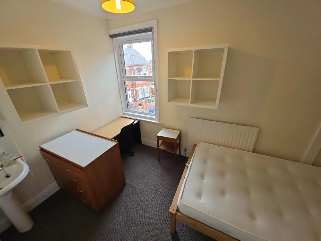 5 bedroom apartment for rent