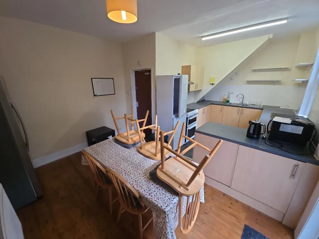 5 bedroom apartment for rent