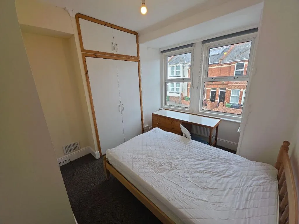 5 bedroom apartment for rent