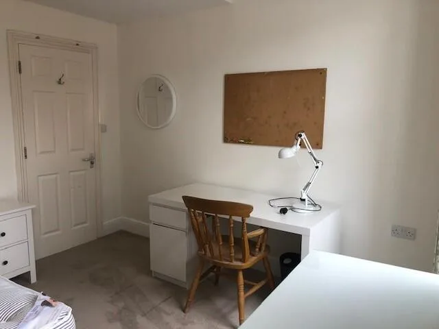 6 bedroom terraced house for rent