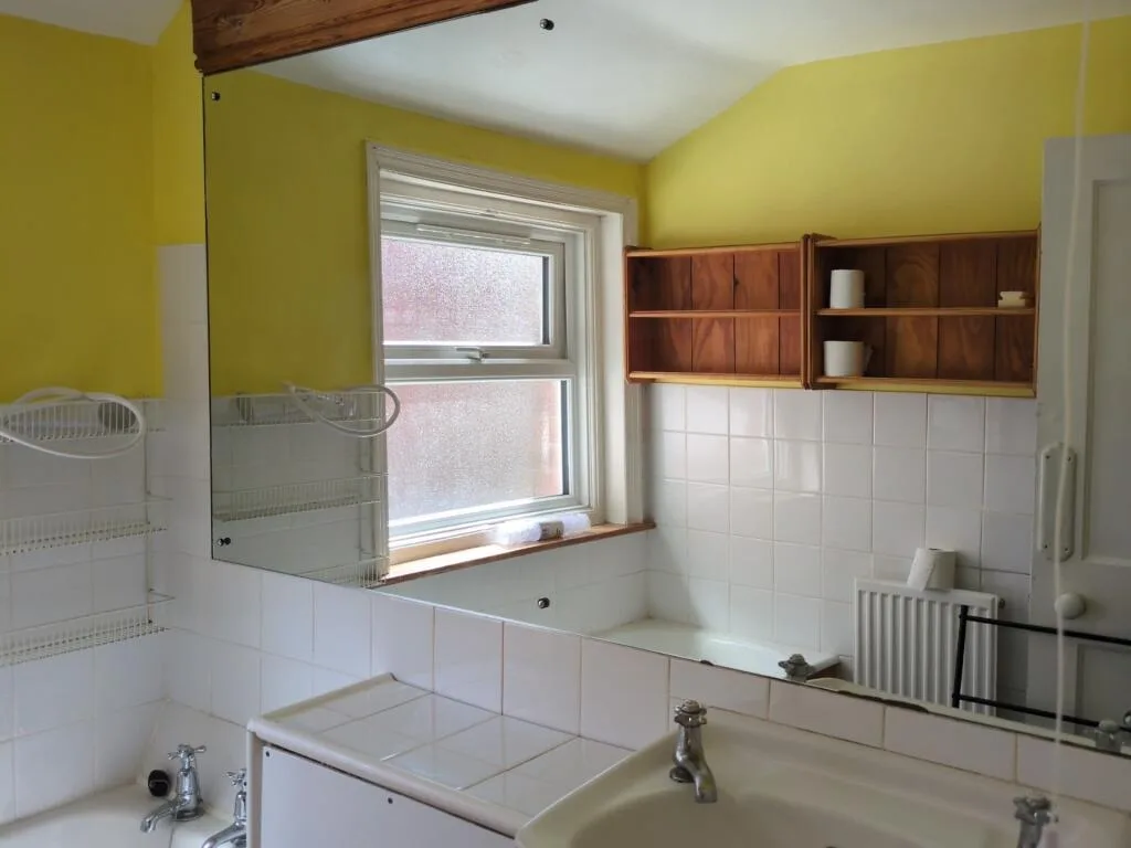 5 bedroom terraced house for rent