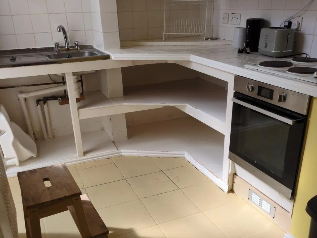 5 bedroom terraced house for rent
