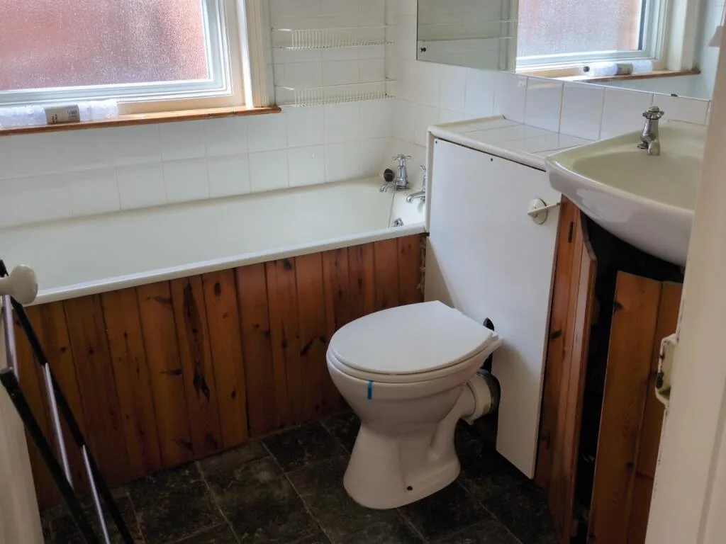 5 bedroom terraced house for rent