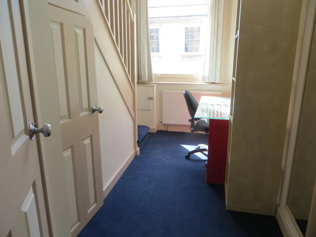 5 bedroom apartment for rent