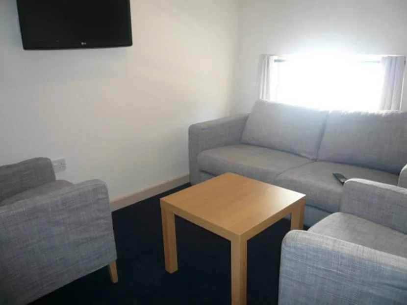 5 bedroom apartment for rent