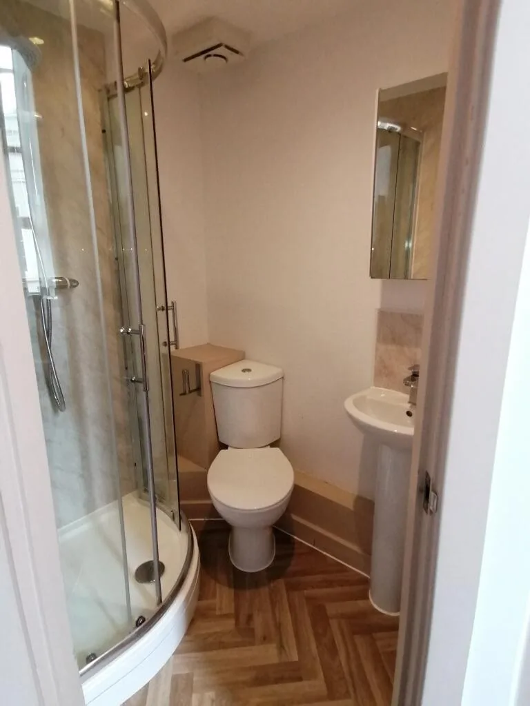5 bedroom apartment for rent