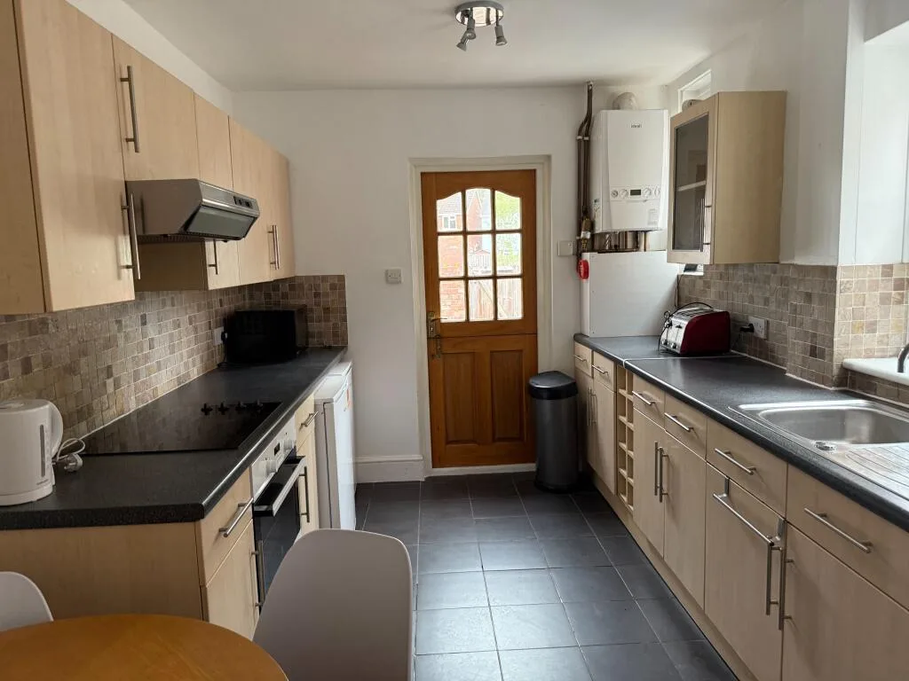 4 bedroom terraced house for rent