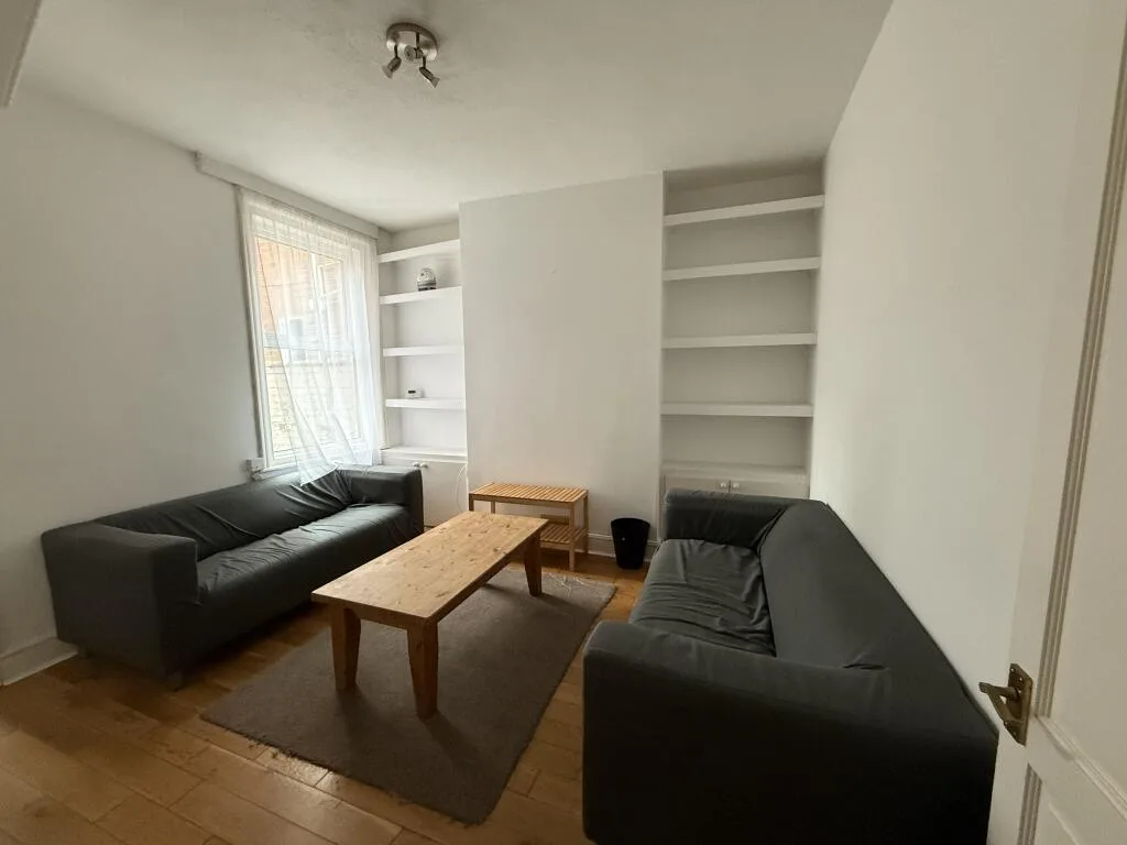 4 bedroom terraced house for rent