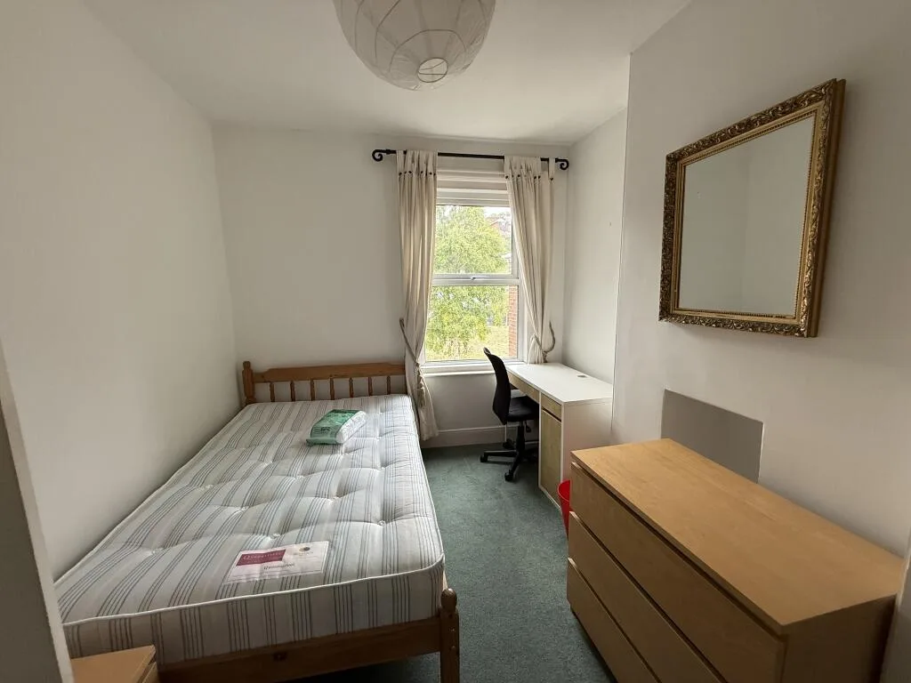 4 bedroom terraced house for rent