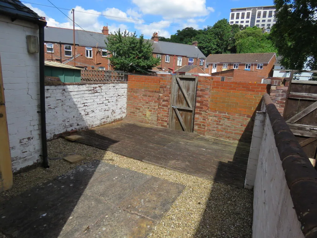 4 bedroom terraced house for rent