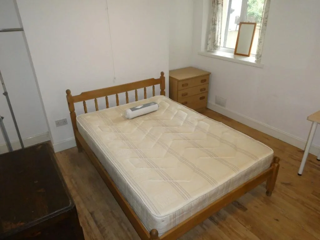 7 bedroom town house for rent