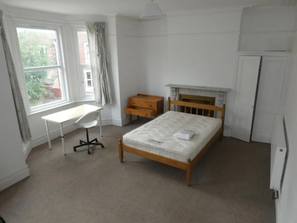 7 bedroom town house for rent
