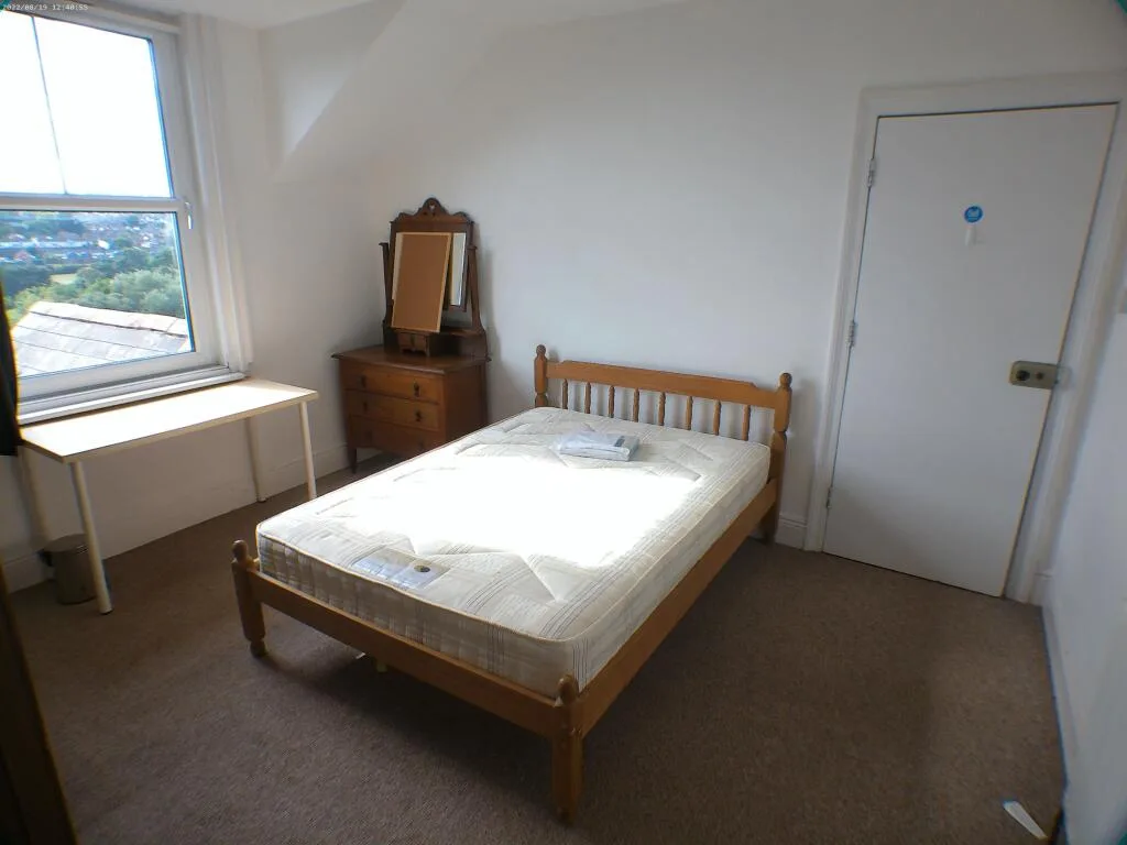 7 bedroom town house for rent