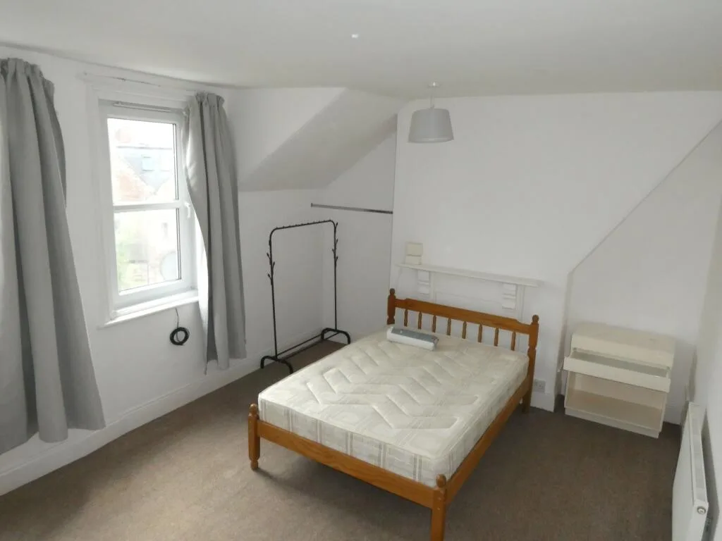 7 bedroom town house for rent
