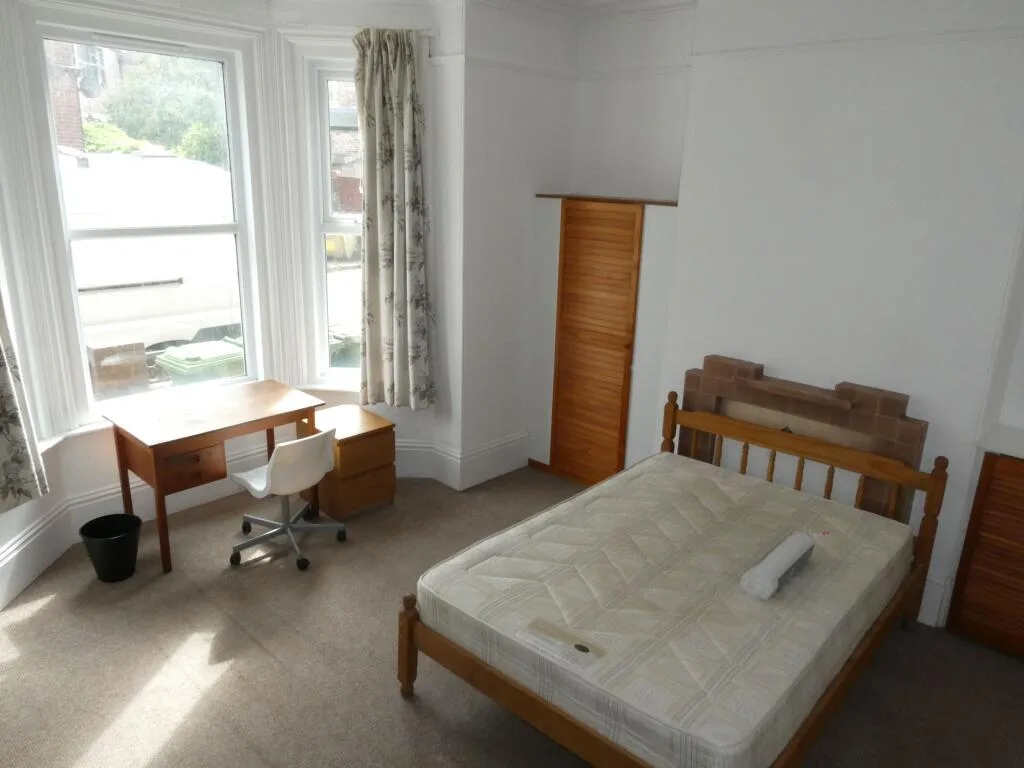 7 bedroom town house for rent