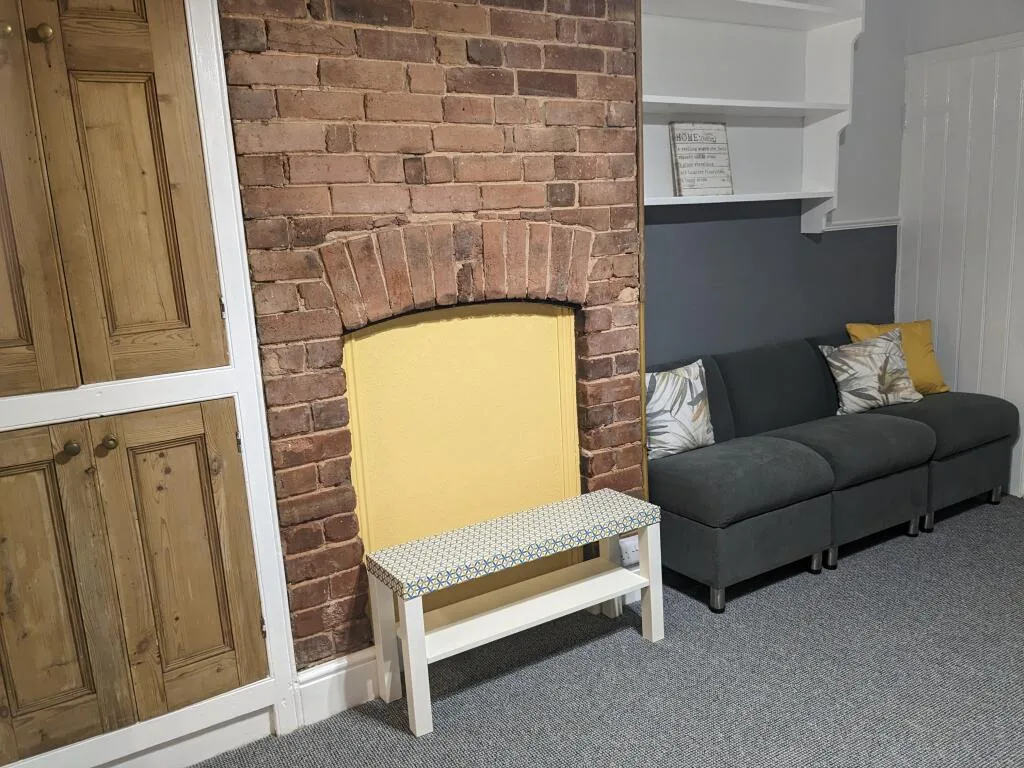 5 bedroom terraced house for rent