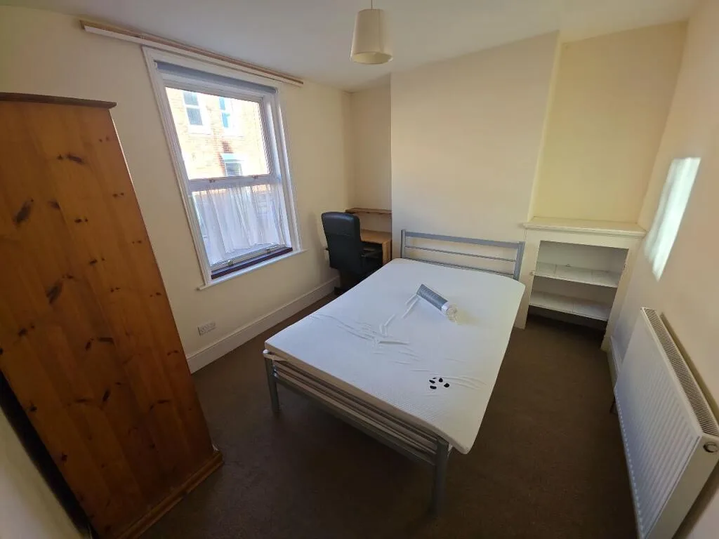 4 bedroom house for rent