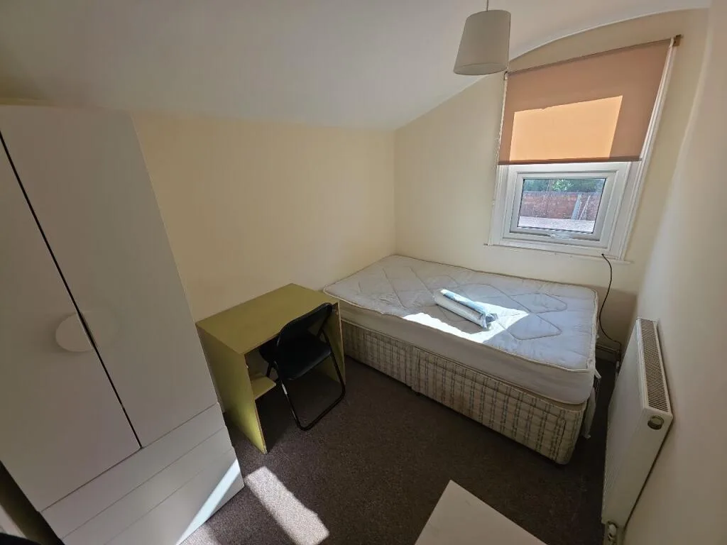 4 bedroom house for rent
