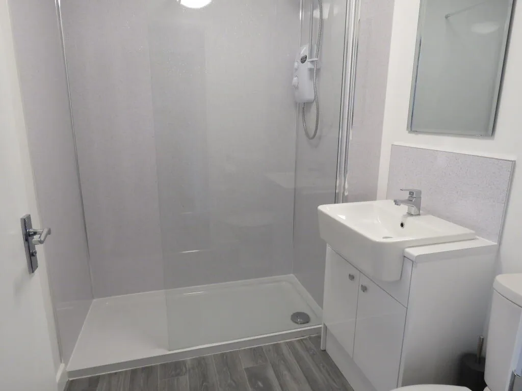 6 bedroom apartment for rent