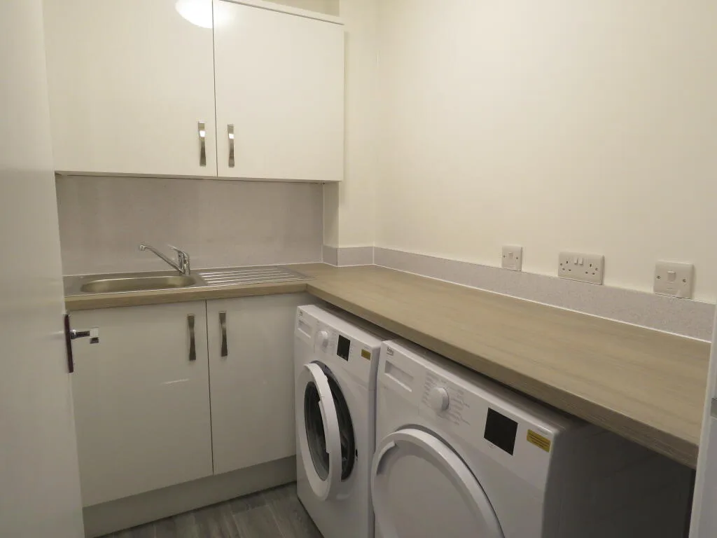 6 bedroom apartment for rent