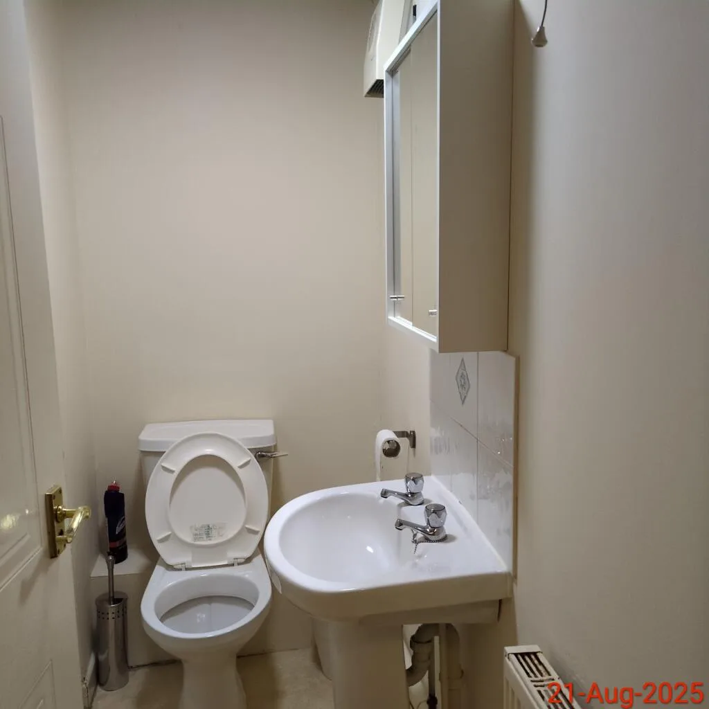 6 bedroom house for rent