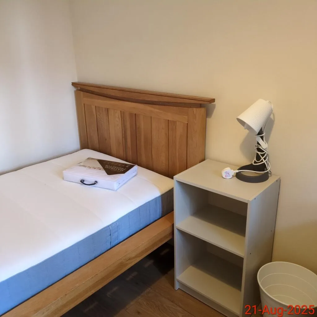 6 bedroom house for rent