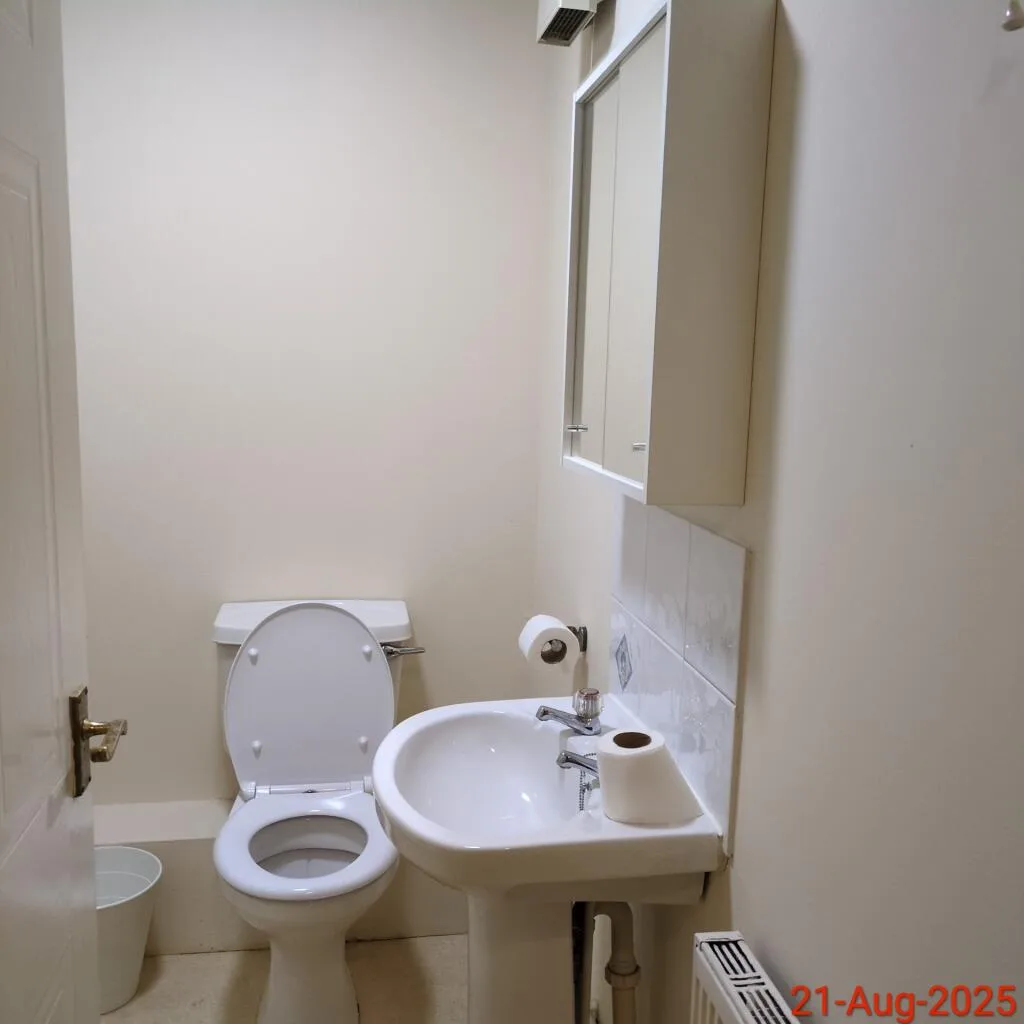 6 bedroom house for rent