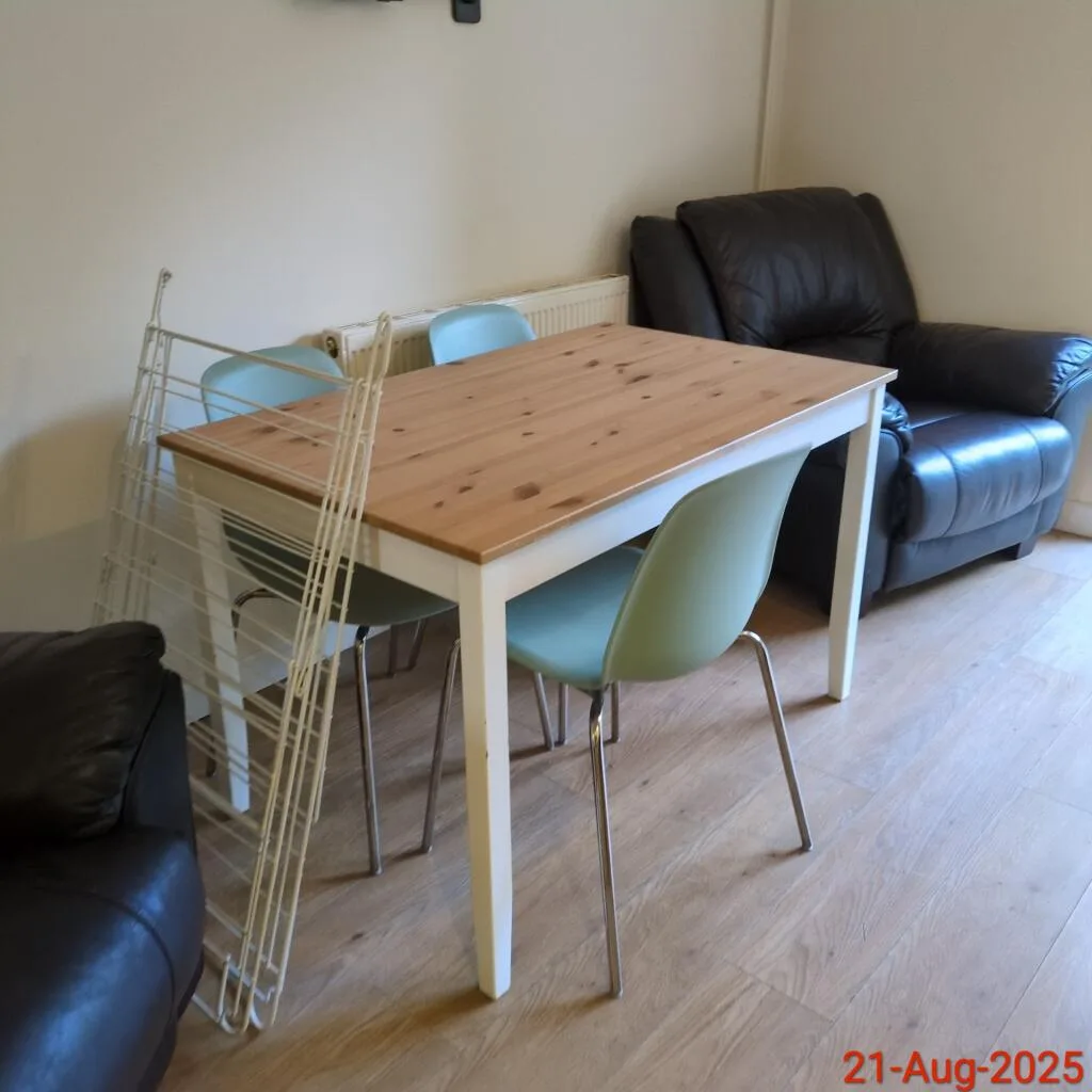 6 bedroom house for rent
