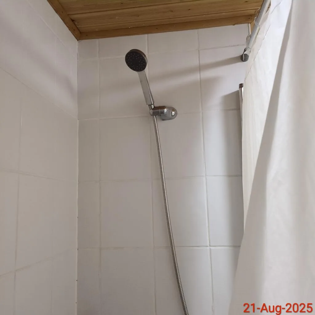 6 bedroom house for rent