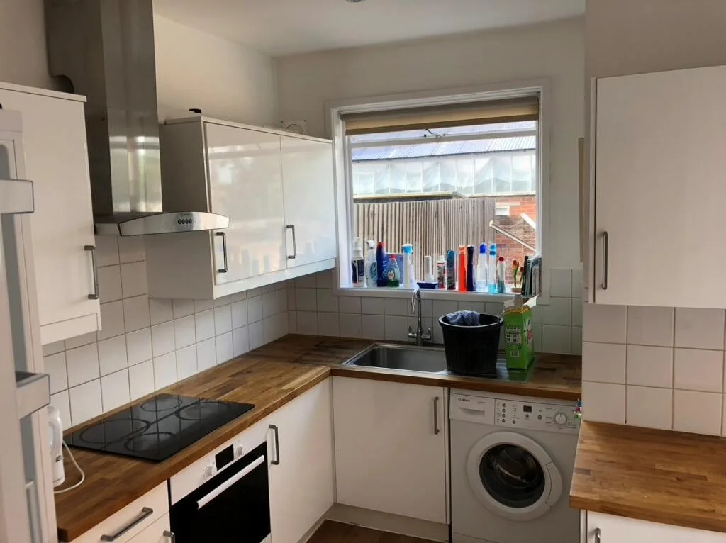 5 bedroom terraced house for rent