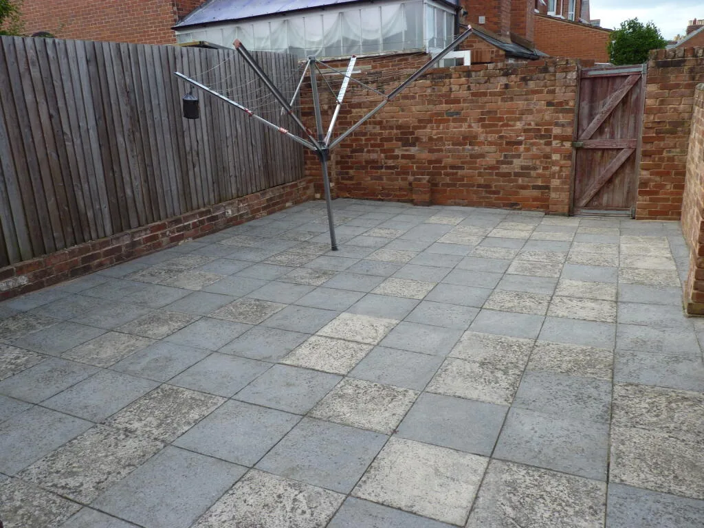 5 bedroom terraced house for rent