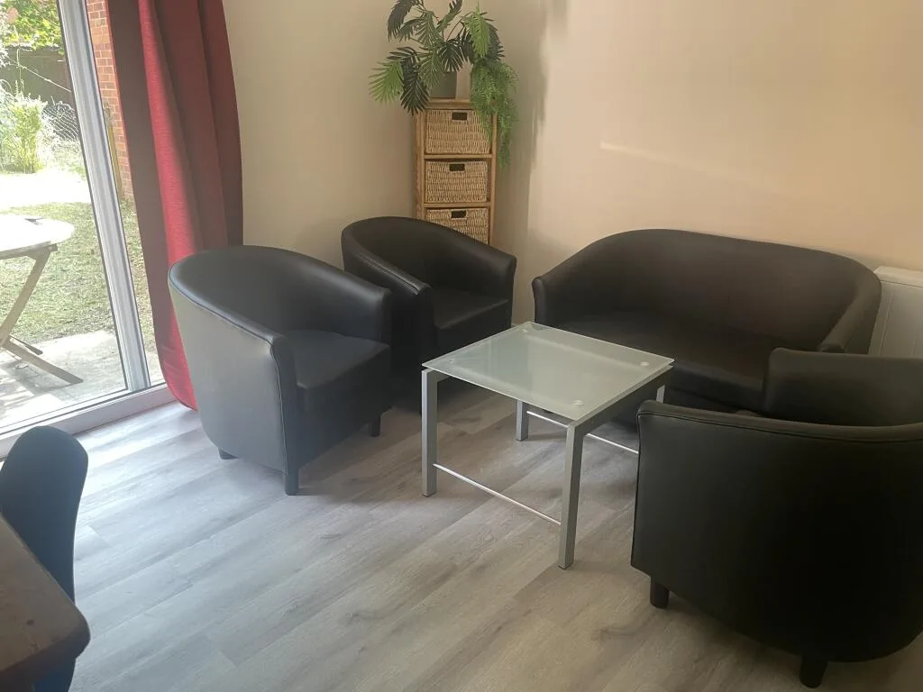 6 bedroom house for rent