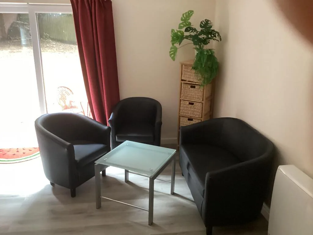 6 bedroom house for rent