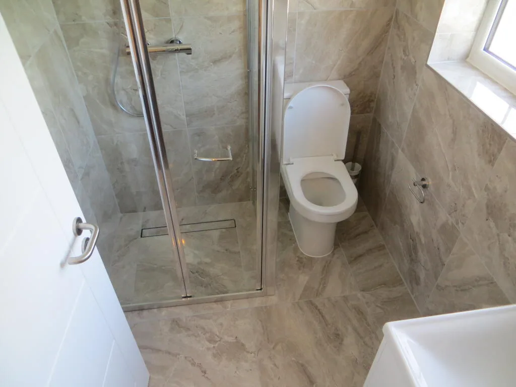 6 bedroom house for rent