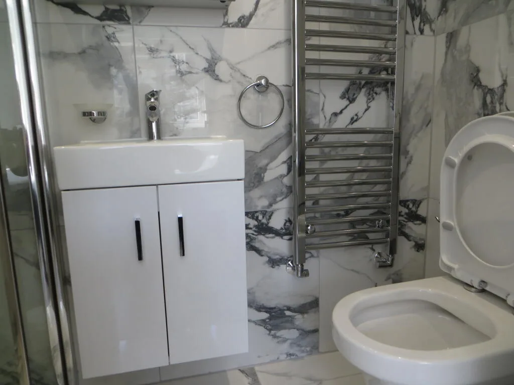 6 bedroom house for rent