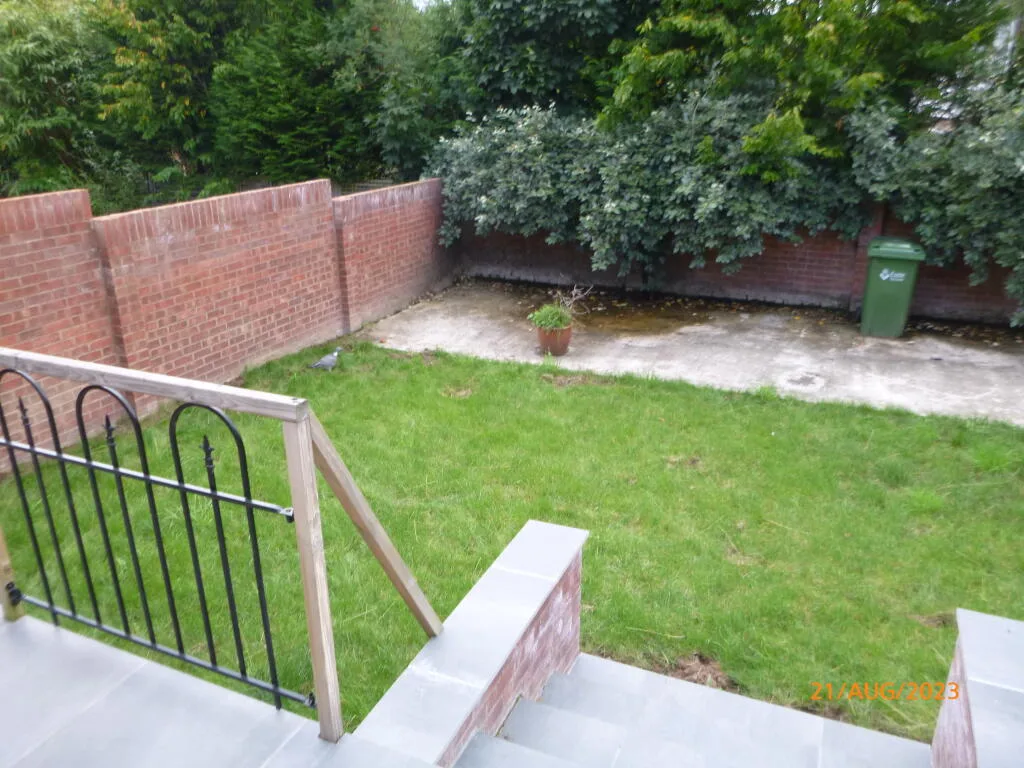 6 bedroom house for rent