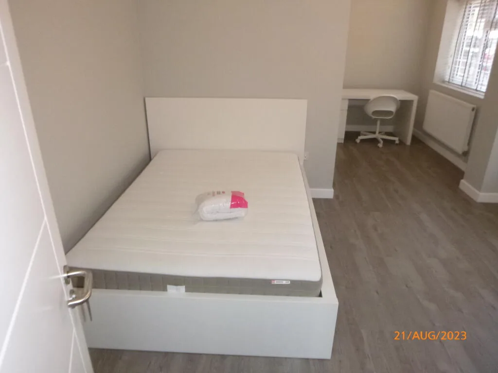 6 bedroom house for rent