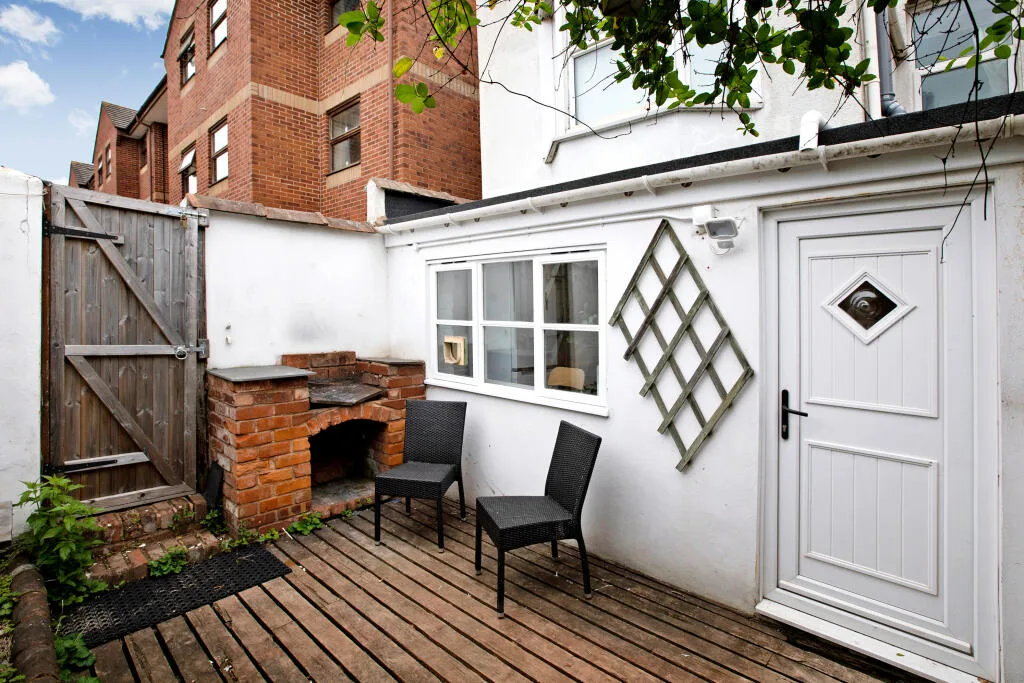 4 bedroom terraced house for rent