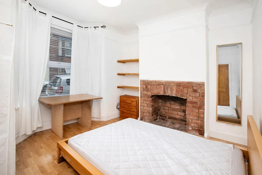 4 bedroom terraced house for rent