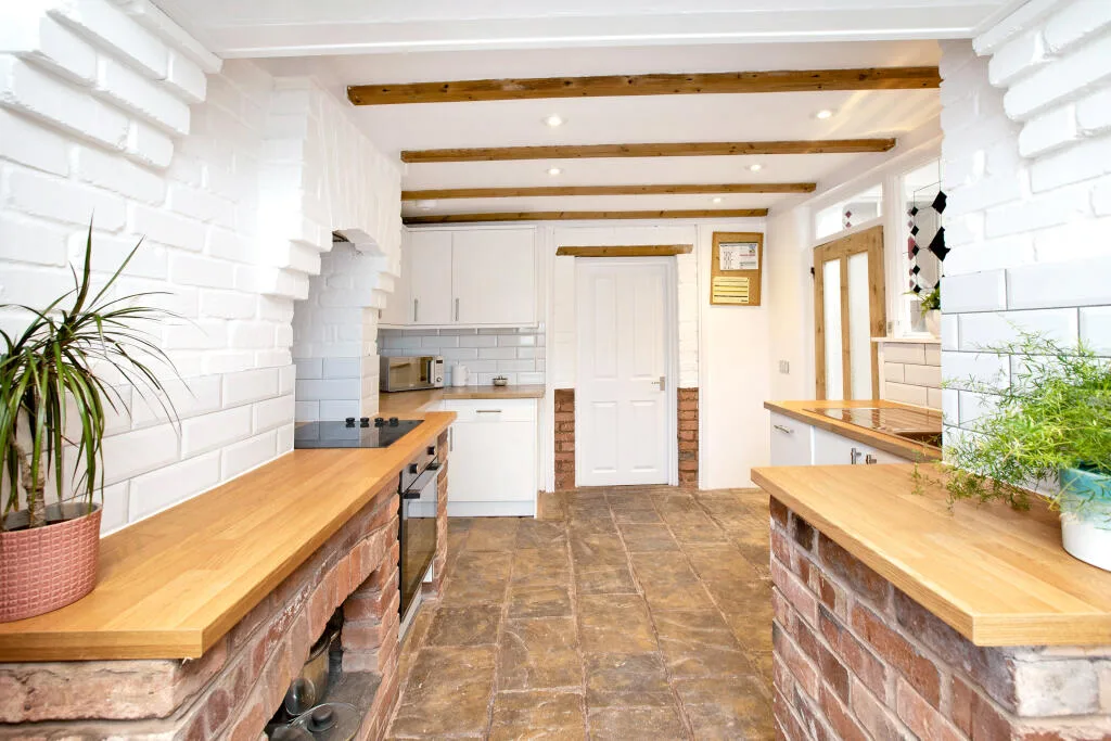 4 bedroom terraced house for rent