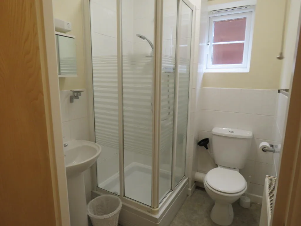 4 bedroom town house for rent