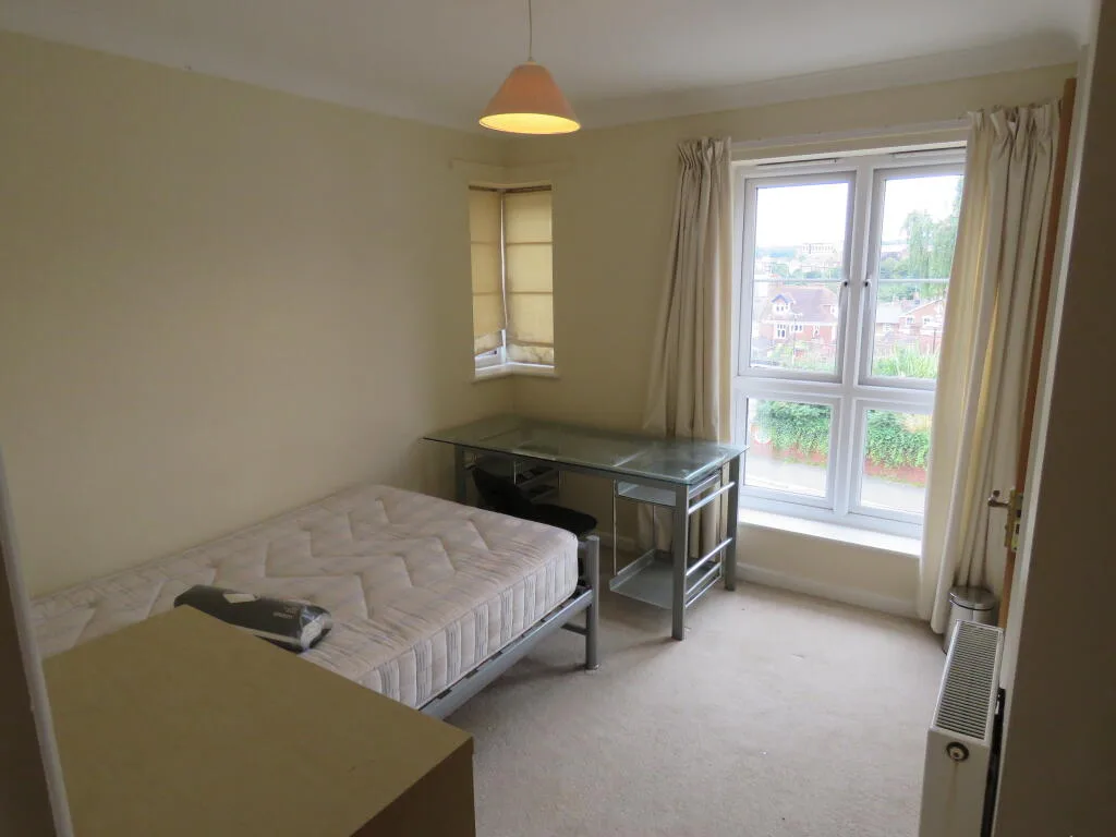 4 bedroom town house for rent
