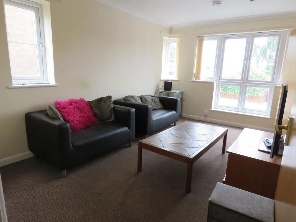 4 bedroom town house for rent