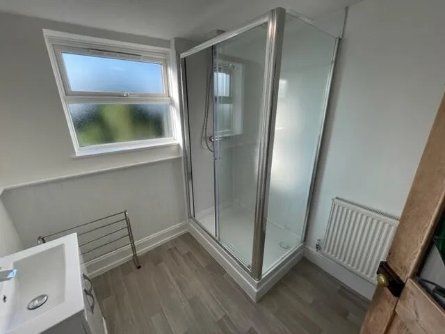 5 bedroom terraced house for rent