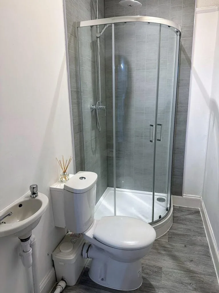 5 bedroom house for rent